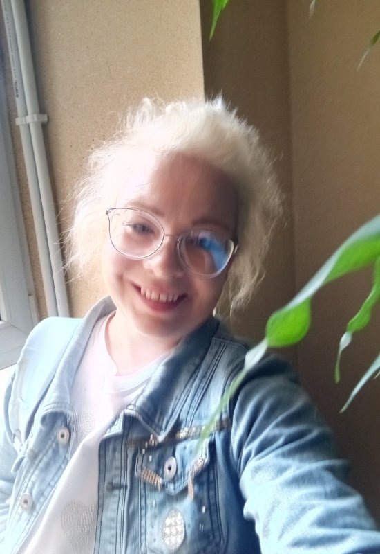 Sofia • 26 • Russia