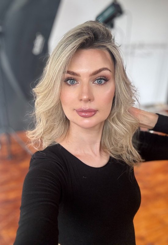 Kateryna • 31 • Germany