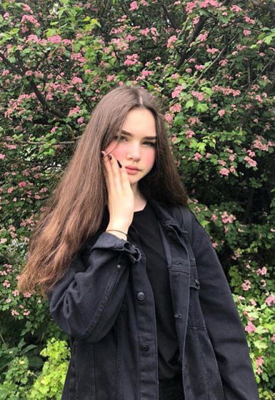 Imia • 19 • Russie