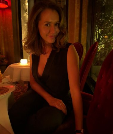 Alina, 32