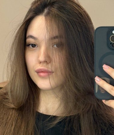 Anna, 30
