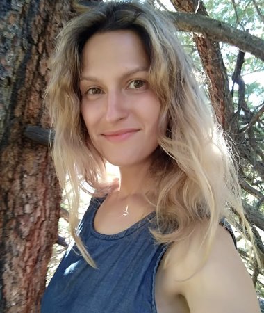 Elena, 39