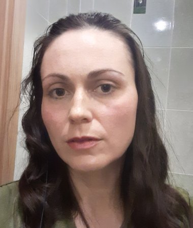 Larissa, 37