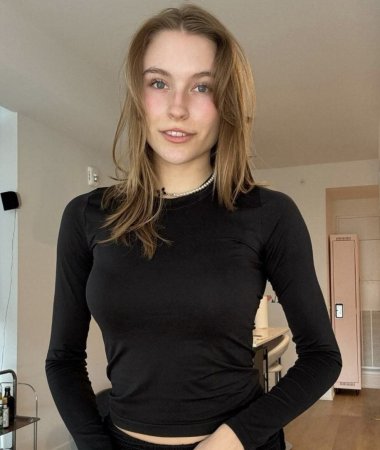 Dona, 24