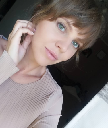 Maria, 37
