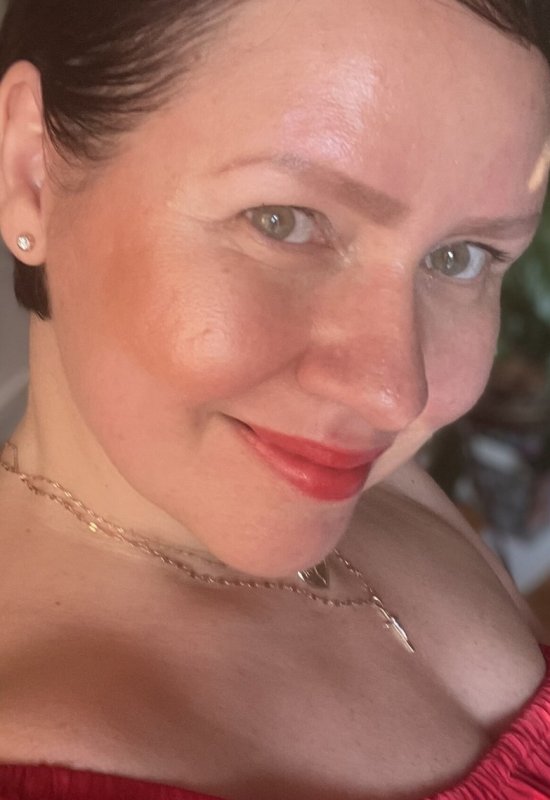 Olga • 46 • Russia