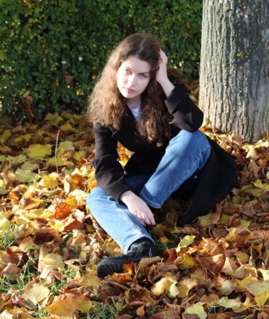 Assia, 19