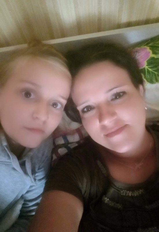 Ulia • 40 • Belarus