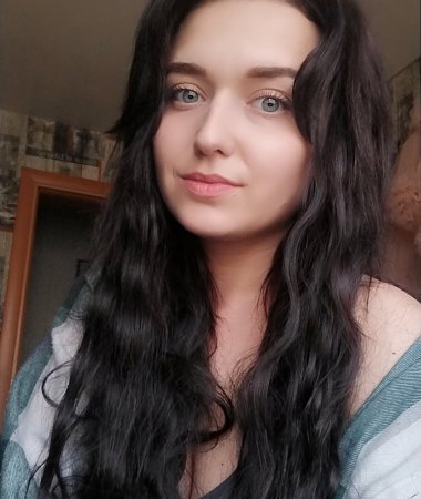 Milana, 29