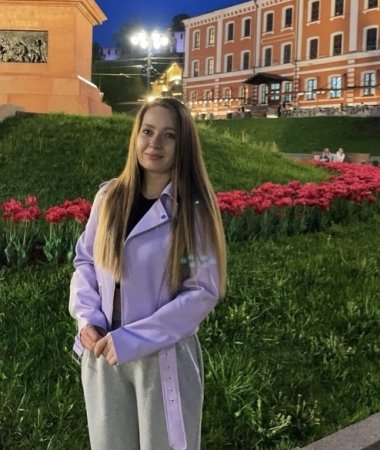Elena, 38