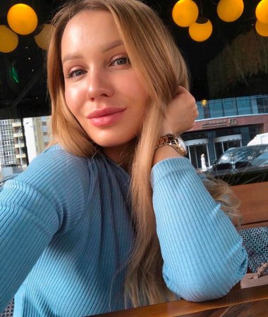 Maria, 39