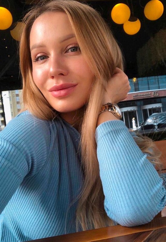 Maria • 39 • Belgium