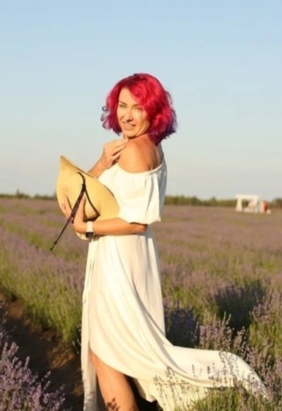 Raisa • 41 • Biélorussie
