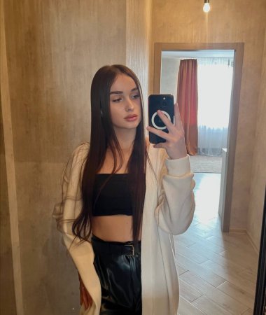 Dina, 27