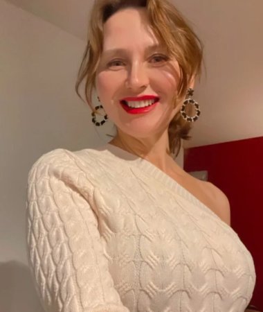 Tanya, 50