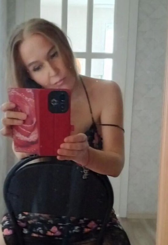 Olga • 49 • Russia