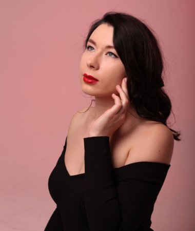 Sofia, 34