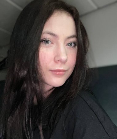 Iryna, 26