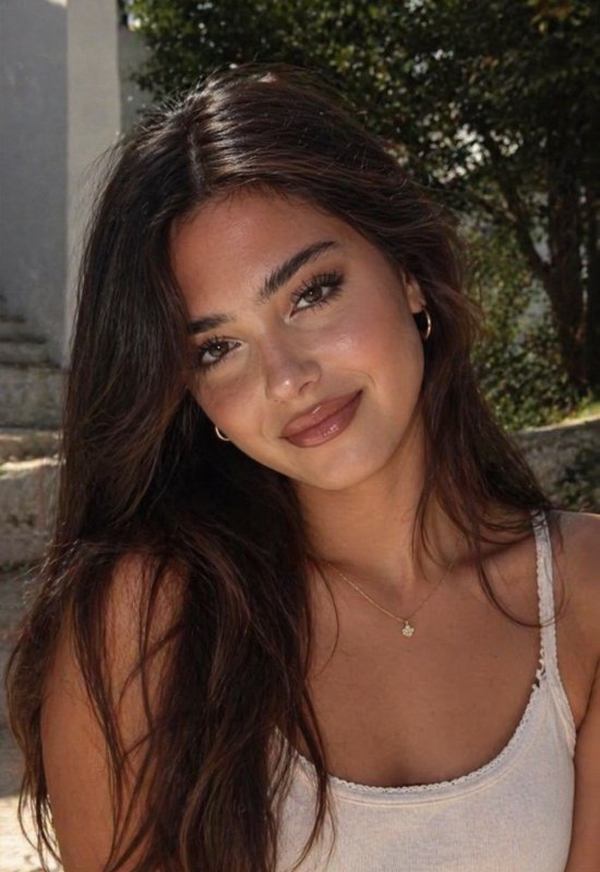 Maryam • 21 • Russia