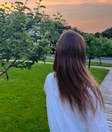 Olga, 20