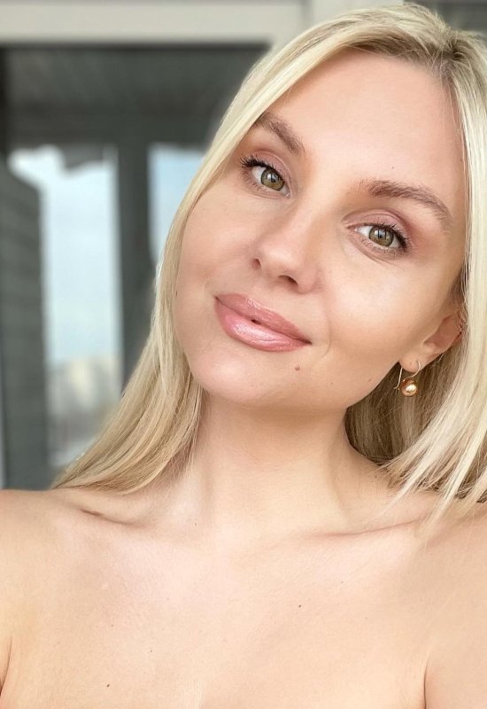 Alina • 40 • Ukraine 🇺🇦