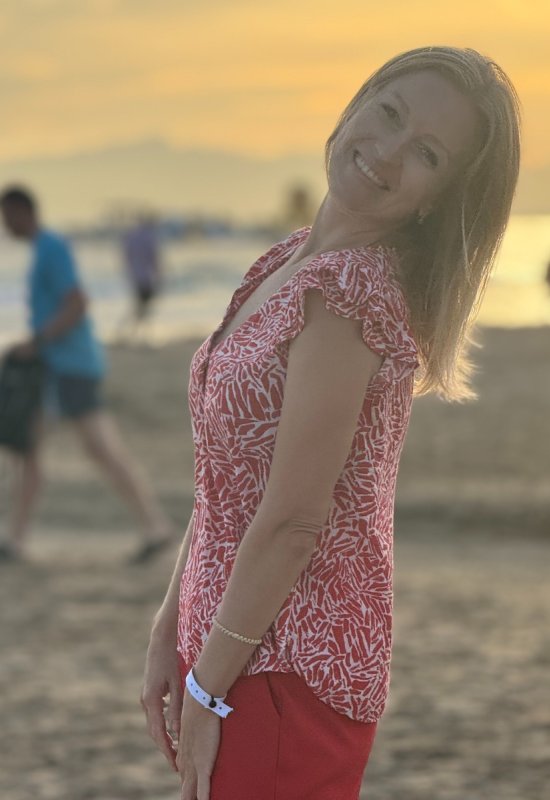 Liliia • 40 • Moldova