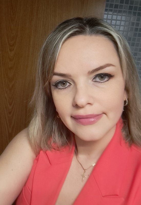 Olga • 42 • Іспанія