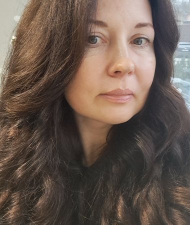 Olga, 44