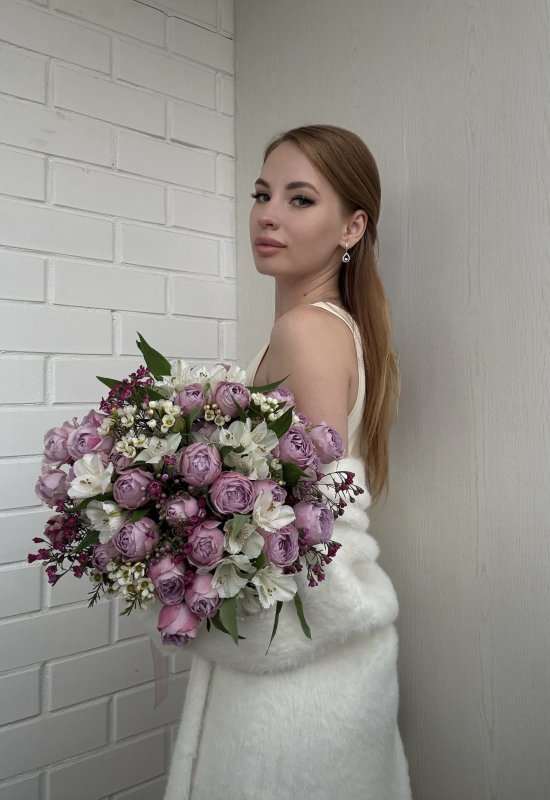 Alena • 28 • Russie